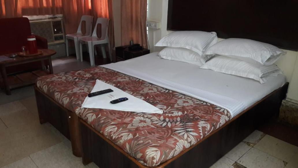 מומביי Hotel Subhash Midc Andheri מראה חיצוני תמונה