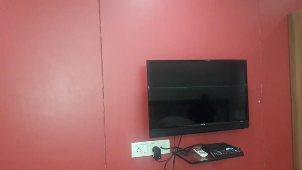 מומביי Hotel Subhash Midc Andheri מראה חיצוני תמונה