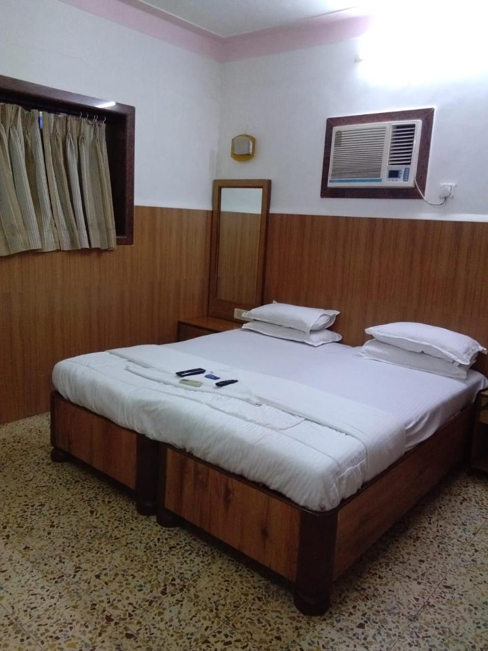 מומביי Hotel Subhash Midc Andheri מראה חיצוני תמונה