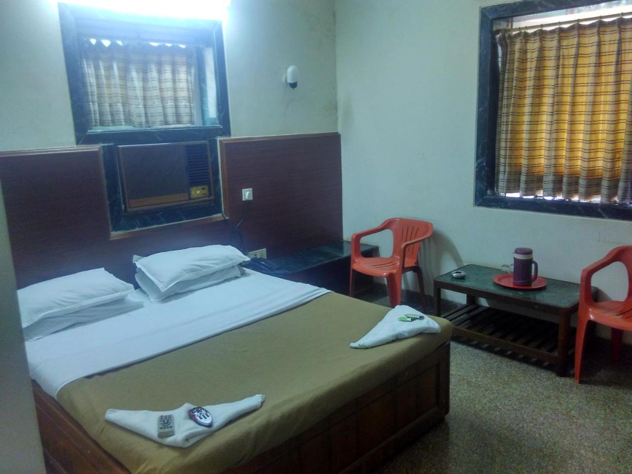 מומביי Hotel Subhash Midc Andheri מראה חיצוני תמונה