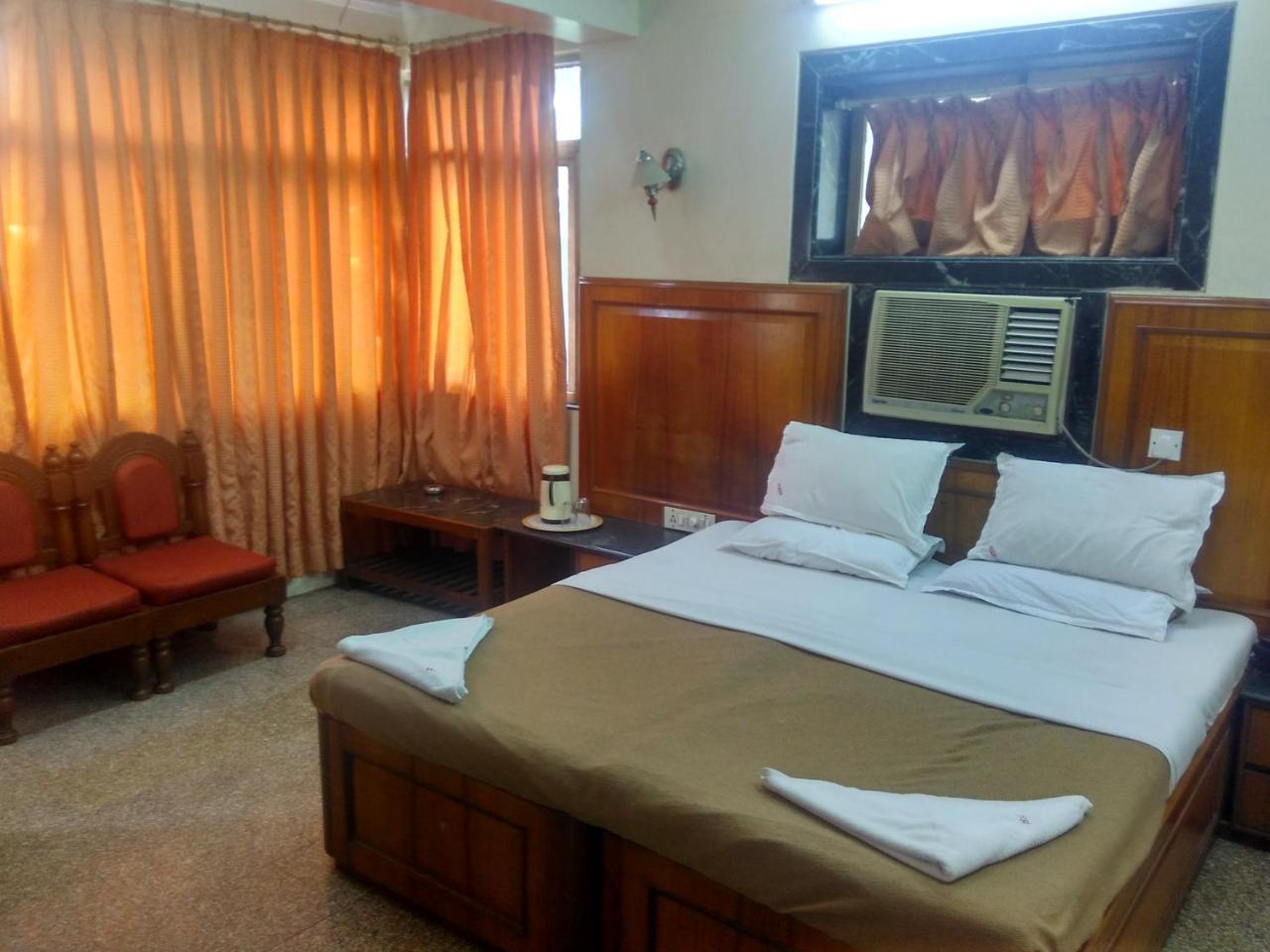 מומביי Hotel Subhash Midc Andheri מראה חיצוני תמונה